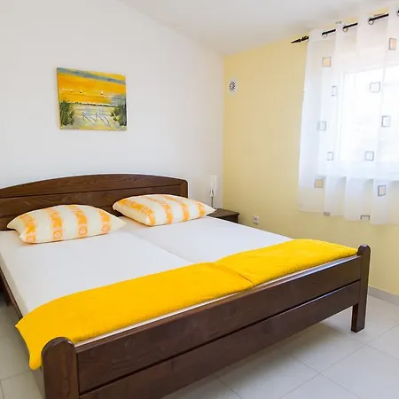 Pavo Apartmán *